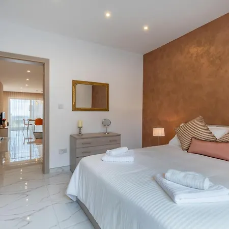 Апартаменты White Sands Меллиеха