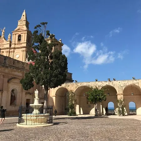 Апартаменты White Sands